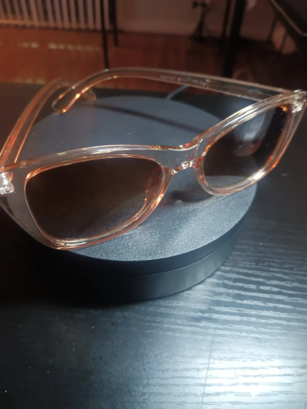 Clear Peachy Cat-Eye Sunglasses - Women's Fashion Shades